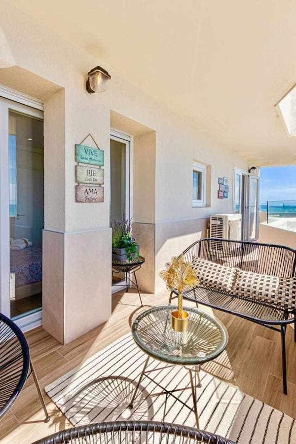797 Holiday Rentals - Benalbeach- Moderno Piso Para 5 Con Vistas Al Mar Benalmadena Exterior photo