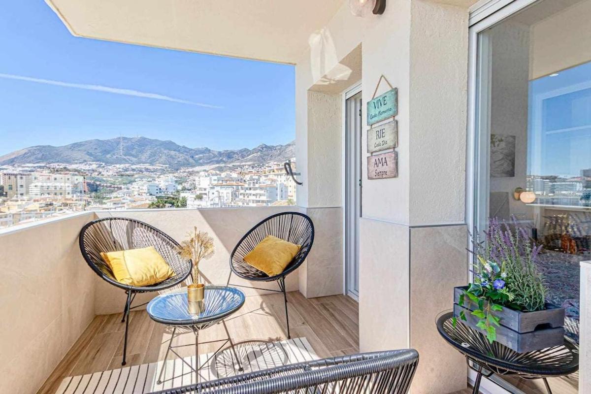 797 Holiday Rentals - Benalbeach- Moderno Piso Para 5 Con Vistas Al Mar Benalmadena Exterior photo