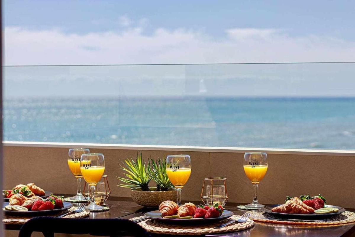 797 Holiday Rentals - Benalbeach- Moderno Piso Para 5 Con Vistas Al Mar Benalmadena Exterior photo